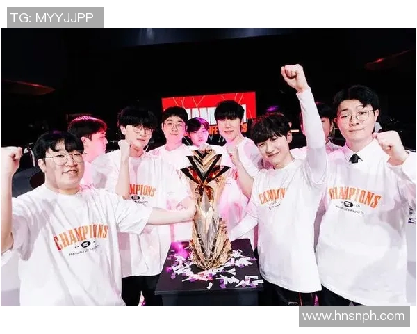 王芳畅谈英雄联盟S15赛季的电竞生涯与成长历程